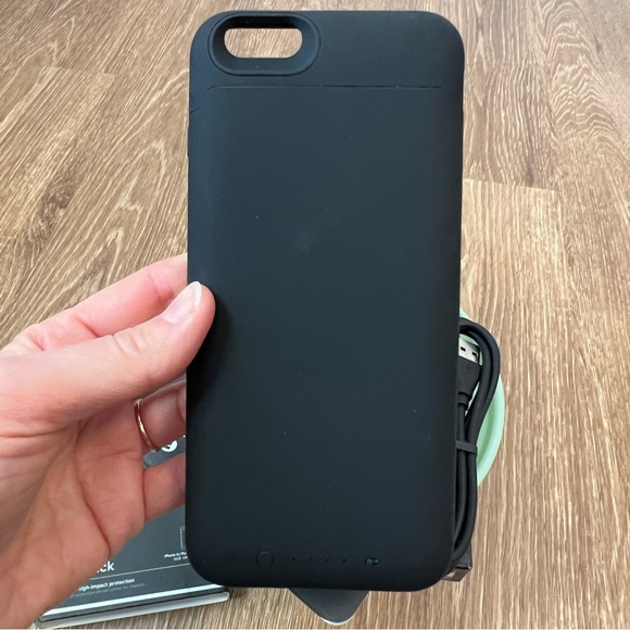 Mophie iPhone 6 Plus/6S Plus JuicePack Backup Battery Case - Picture 4 of 8